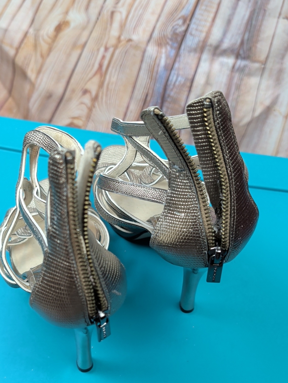 Michael Kors Metallic Gold Strappy High Heels Size 11 - Picture 4 of 7